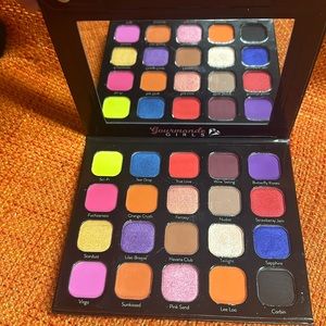 Authentic Galactic Gourmande Girls X Christa Rice 20 Pan Palette
